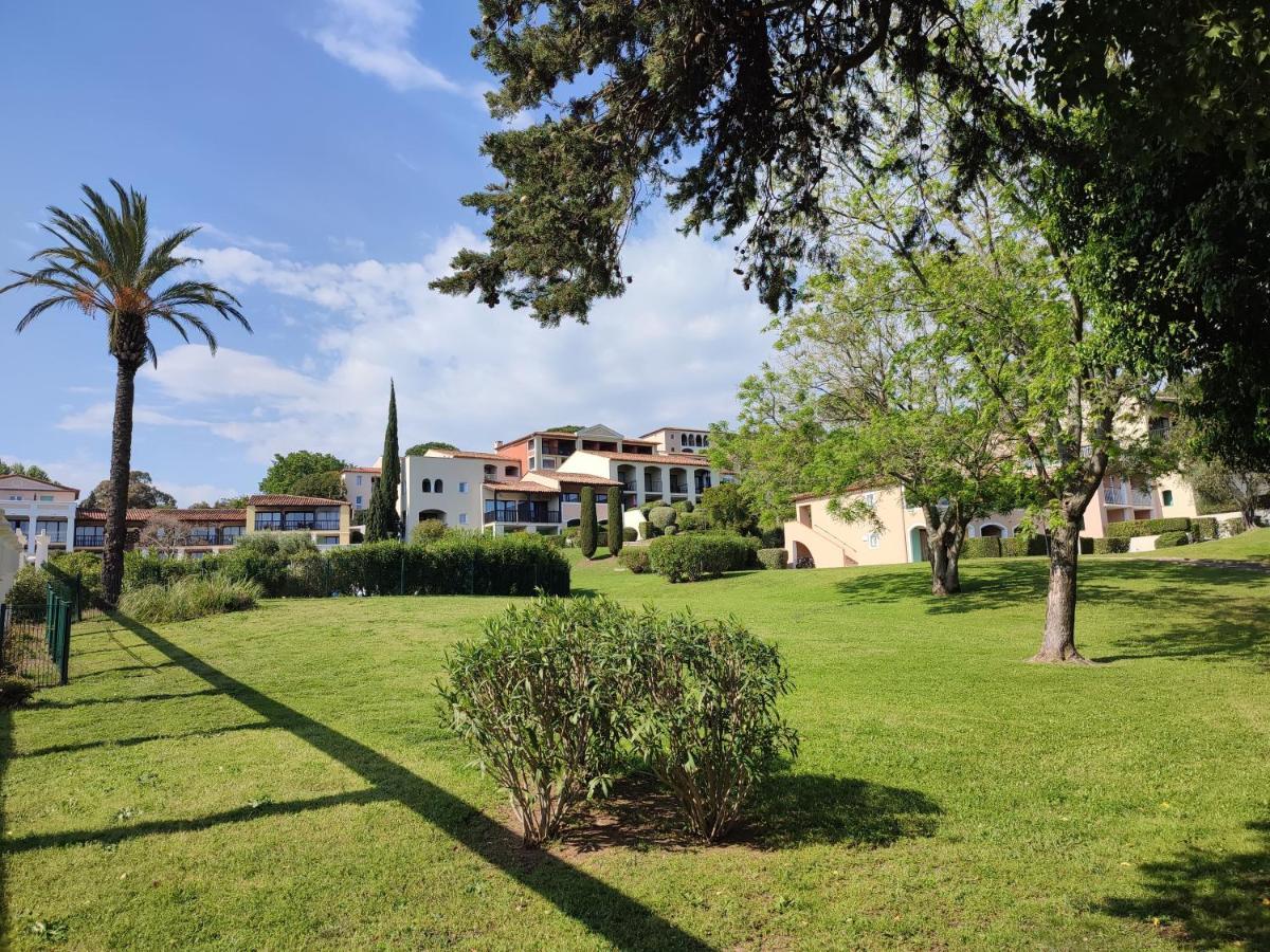 Chez Adriana Studio Proche Mer Avec Piscine Grimaud Zewnętrze zdjęcie